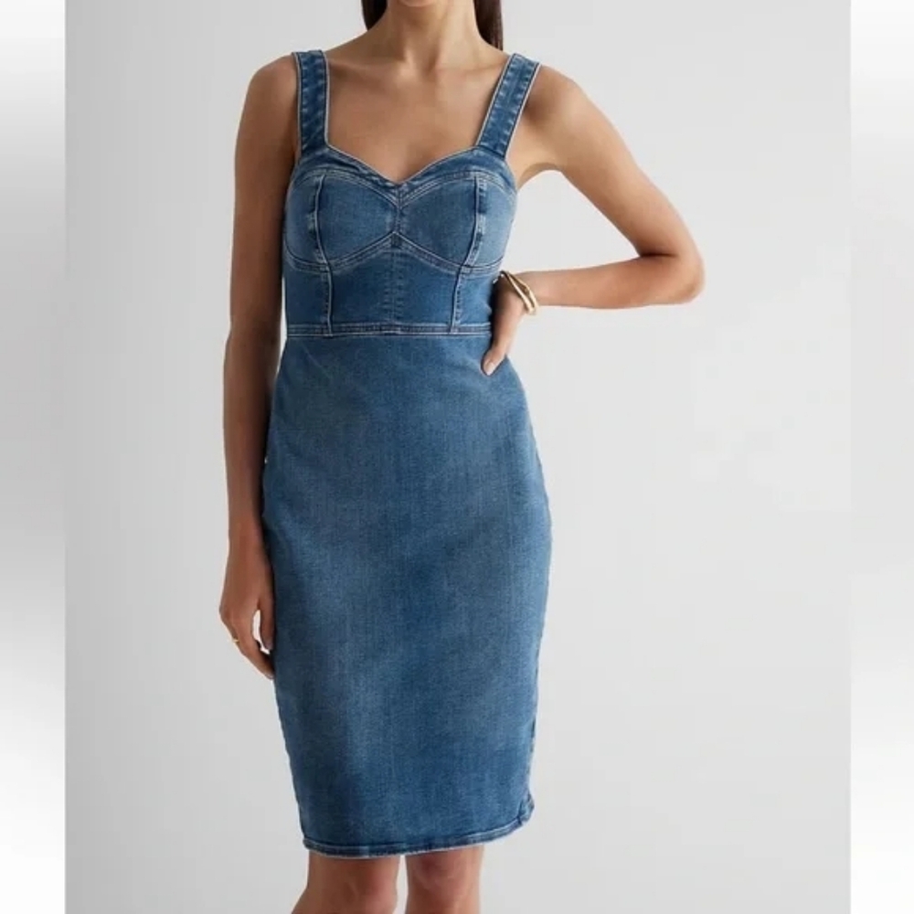 $118 Express SZ 6 Small Blue Denim Sweetheart Neck Sheath Dress